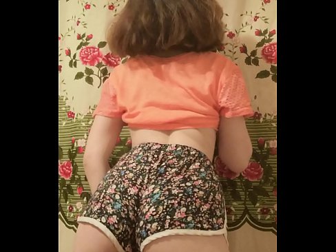 ❤️ 性感的年輕寶貝在相機上脫掉她的短褲 ☑ 性愛視頻 在 zh-tw.vbdsm.ru ❤
